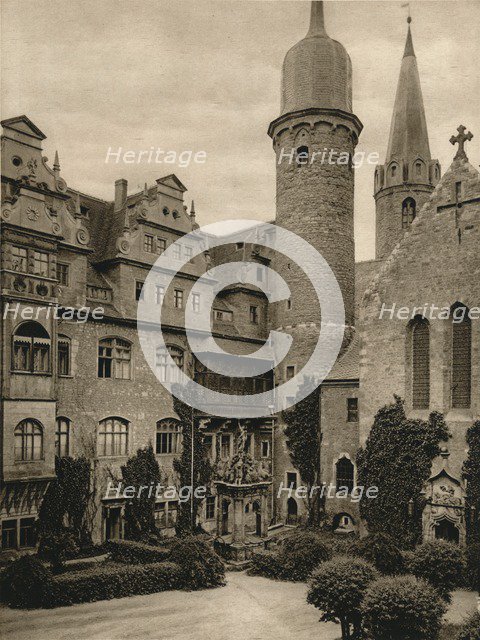 'Meersburg - Castle courtyard', 1931. Artist: Kurt Hielscher.