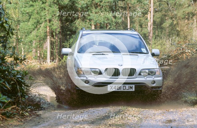 2001 BMW X5 4.4i. Artist: Unknown.