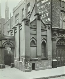 Old Watch House, Upper Thames Street, London, April 1922. Artist: Unknown.