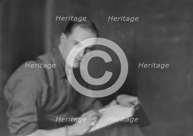 Captain Bruce Bainsfather [sic], portrait photograph, 1918 Oct. 8. Creator: Arnold Genthe.