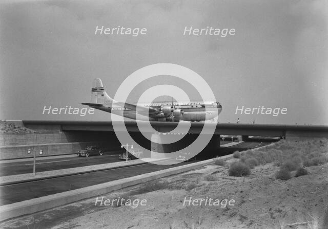 New York International Airport, Idlewild, New York, 1949. Creator: Gottscho-Schleisner, Inc.