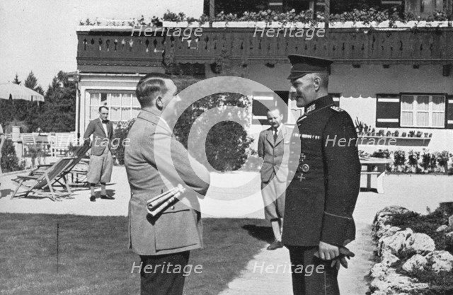 An old army comrade visits Adolf Hitler at Obersalzberg, Bavaria, Germany, 1936. Artist: Unknown