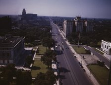 Looking north on Woodward Ave., from the Maccabee[s] Building..., Detroit, Mich., 1942. Creator: Arthur S Siegel.
