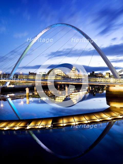 Gateshead Millennium Bridge connecting Gateshead and Newcastle upon Tyne, 2008.   Artist: Historic England Staff Photographer.