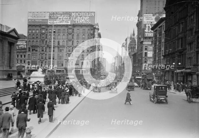 5th Ave. at 42d [i.e., 42nd] St., 1913. Creator: Bain News Service.
