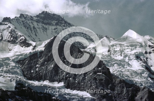 View from Kleine Scheidegg to the to the Jungfrau and Silberhorn. Artist: Unknown
