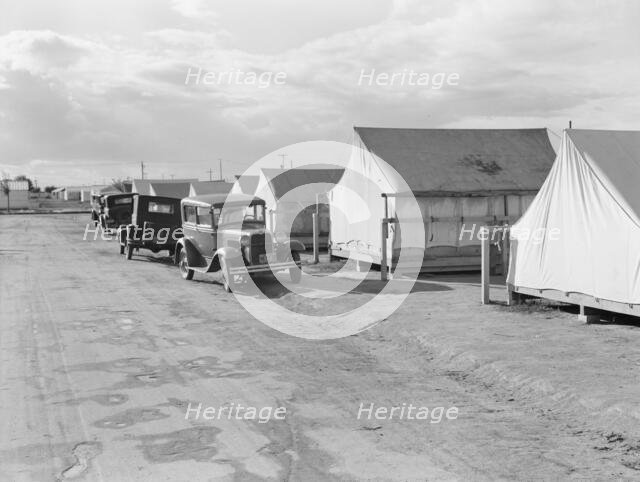 Shafter camp for migrant workers (FSA), California, 1938. Creator: Dorothea Lange.