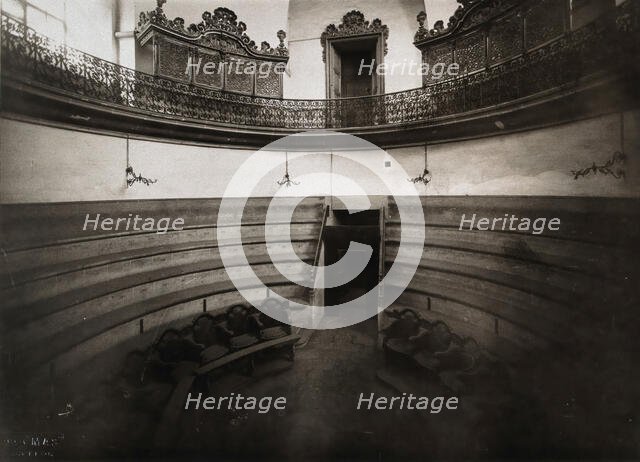 Hospital de la Santa Cruz, Barcelona: the amphitheatre, c1900. Creator: Unknown.