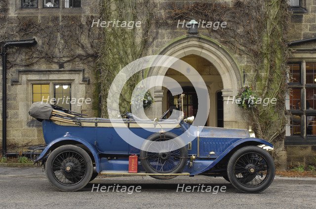 Napier open tourer 1913. Artist: Simon Clay.