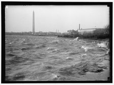 Tidal basin - storm, between 1910 and 1917. Creator: Harris & Ewing.