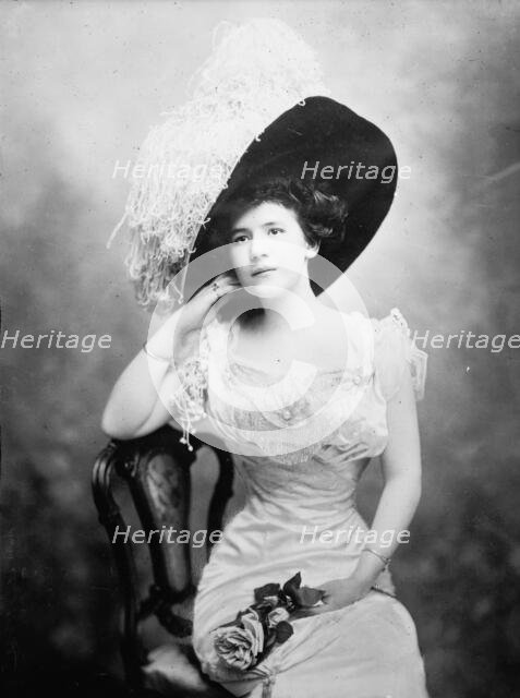 Nina Napier, 1913. Creator: Bain News Service.