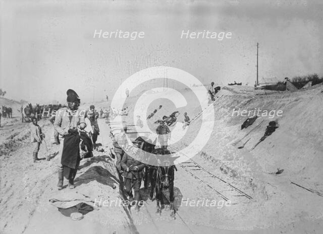 British & Chinese road b'ld'rs [i.e. builders], 11 Mar 1919. Creator: Bain News Service.