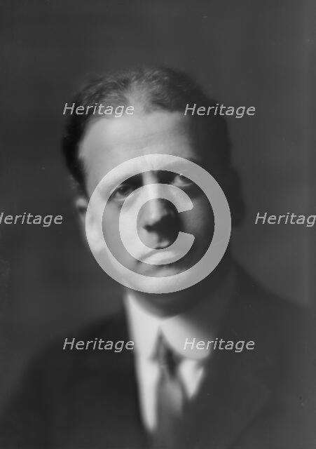 Kennerley, Mitchell, Mr., portrait photograph, 1914 or 1915. Creator: Arnold Genthe.