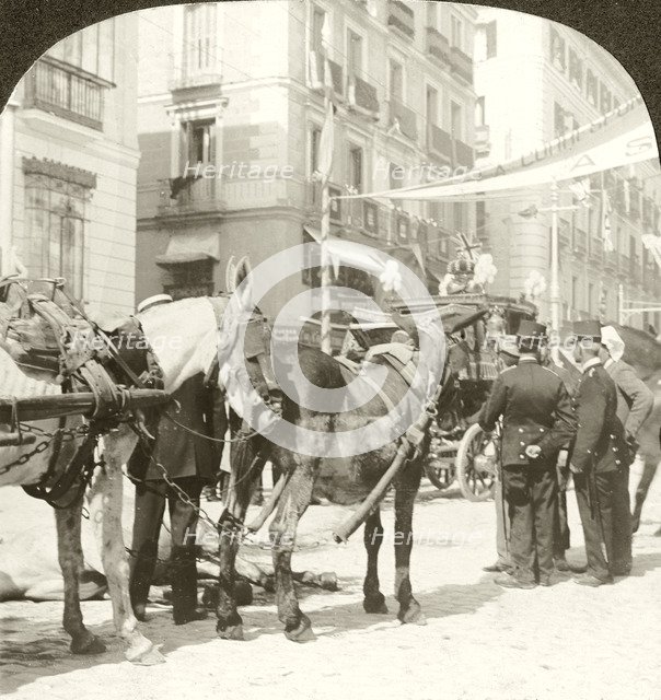 State Coach, Calle Mayor, Madrid.Artist: Excelsior Stereoscopic Tours