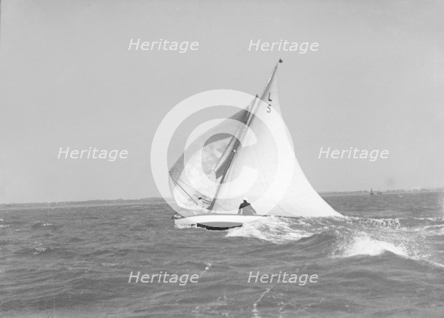 Windy conditions for the 6 Metre yacht 'Snowdrop', 1911. Creator: Kirk & Sons of Cowes.