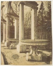 Parc de Versaille bosquet de la Colonnade, 1905. Creator: Eugene Atget.