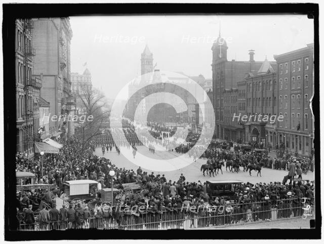 Parade, between 1909 and 1914. Creator: Harris & Ewing.