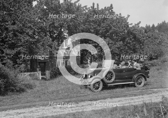Morris open 4-seat tourer, c1920s-1930s. Artist: Bill Brunell.