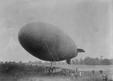 American dirigible, "blimp" type, between c1915 and c1920. Creator: Bain News Service.