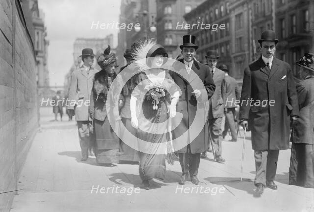5th Ave. - Easter 1911. Creator: Bain News Service.