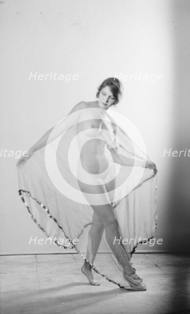 Braggiotti, Francesca, Miss, 1927 Creator: Arnold Genthe.