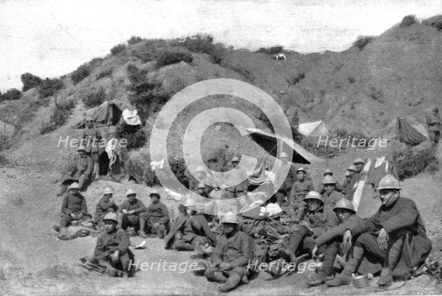 'Les Evenements de Grece; L'armee nationale hellene: soldats venizelistes du front d'Orient...,1917. Creator: Unknown.