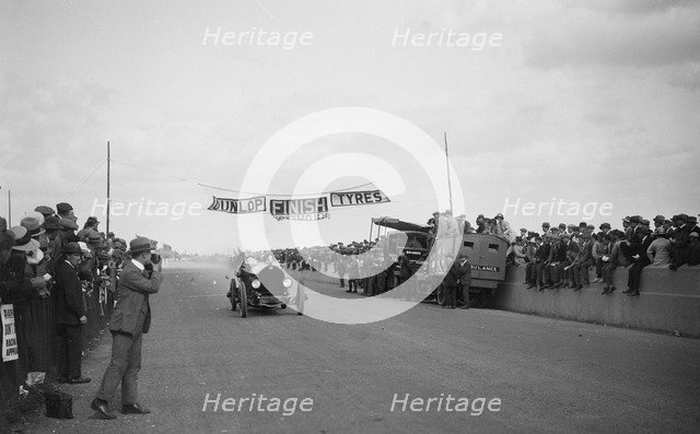 Isotta-Fraschini of EA Eldridge at the finishing line, Southsea Speed Carnival, Hampshire, 1922. Artist: Bill Brunell.