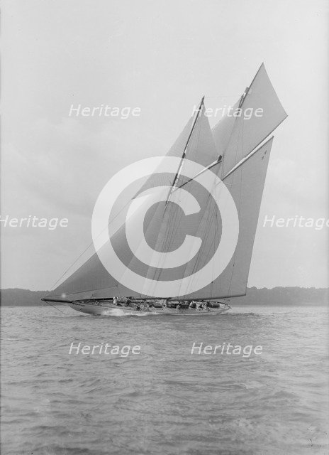 The 380 ton A Class schooner 'Margherita' sailing close-hauled, 1913. Creator: Kirk & Sons of Cowes.