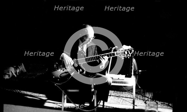 George Van Eps, Bulls Head, Chislehurst, April, 1993.  Artist: Brian O'Connor.