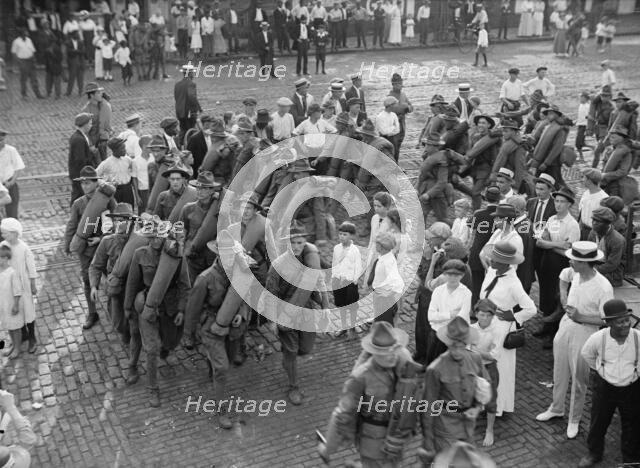 National Guard of D.C. Returning from Camp at Colonial Beach, 1916. Creator: Harris & Ewing.