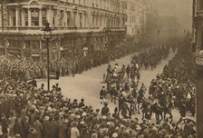 'The City Lines Queen Victoria Street To Watch The New Lord Mayor and His Procession', c1935. Creator: Unknown.
