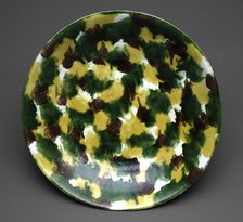 Dish, Qing dynasty (1636-1912), Kangxi period (1662-1722), early 18th century. Creator: Unknown.