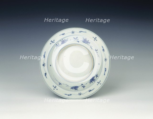 Kraak dish with figure on horseback, Ming dynasty, China, 1560-1580. Artist: Unknown