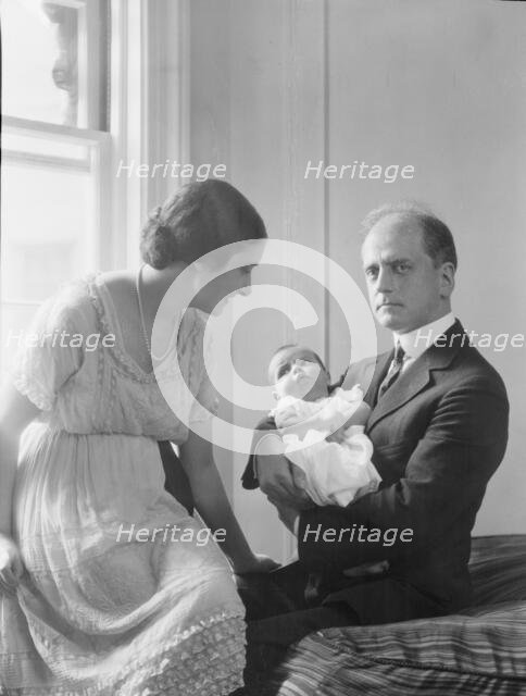 Kennerley, Mr., Mrs. D. Norman, and Norman baby, portrait photograph, 1925 July 22. Creator: Arnold Genthe.