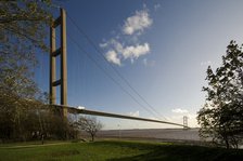 Humber Bridge, East Riding of Yorkshire/North Lincolnshire, 2009. Creator: Historic England Staff Photographer.
