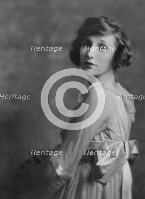 Dalmain, M., Miss, portrait photograph, 1915 May 15. Creator: Arnold Genthe.