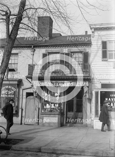 Lincoln, Abraham; A. Stuntz, 1913. Creator: Harris & Ewing.