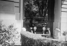 Japanese Mission To U.S. - Arrival at Residence, 1917. Creator: Harris & Ewing.