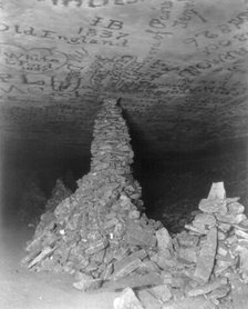 "Kinhicky's Cairn" (stalagmite), Mammoth Cave, Edmondson County, Kentucky, c1891. Creator: Frances Benjamin Johnston.
