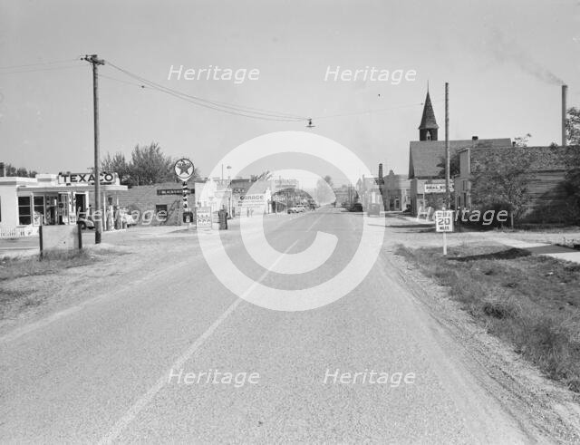 Main street of Nyssa, Oregon, on Saturday afternoon, 1939. Creator: Dorothea Lange.