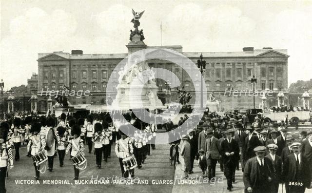 'Victoria Memorial, Buckingham Palace and Guards, London', 1930s. Creator: Unknown.