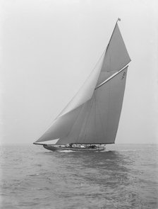 The 15 Metre 'Istria' sailing close-hauled, 1914.  Creator: Kirk & Sons of Cowes.