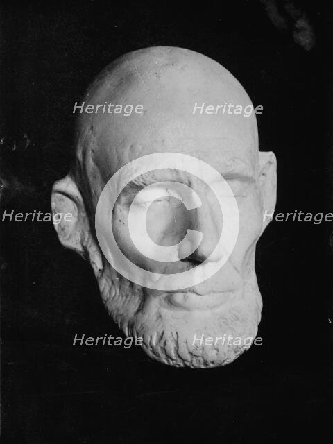 Lincoln Life Mask, between c1915 and c1920. Creator: Bain News Service.