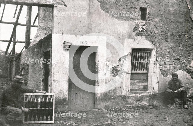 ' "On Tiendra"; La, ils remplacent par un vitrail de bouteilles', 1915 (1924). Creator: Unknown.