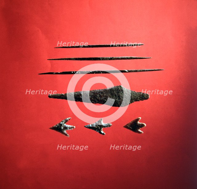 Arrowheads peduncle and fins on flint, dagger and biconical punches on copper, from the trousseau…