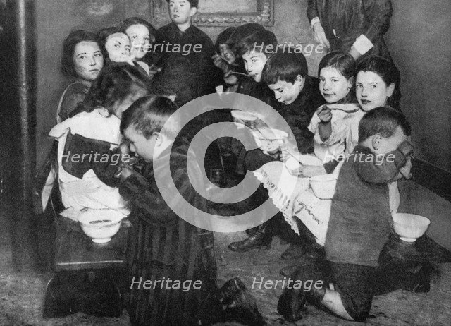 Children in a communal kitchen, London, 1917 (1936). Artist: Unknown