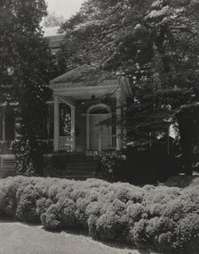 Bolling House, 224 S. Sycamore St., Petersburg, Dinwiddie County, Virginia, 1933. Creator: Frances Benjamin Johnston.