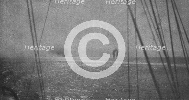 'Le "Goeben" contre le torpilleur "Schastlivyi" (21 sept. 1915); Deux projectiles du...', 1915. Creator: Unknown.