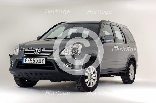 2005 Honda CRV Artist: Unknown.