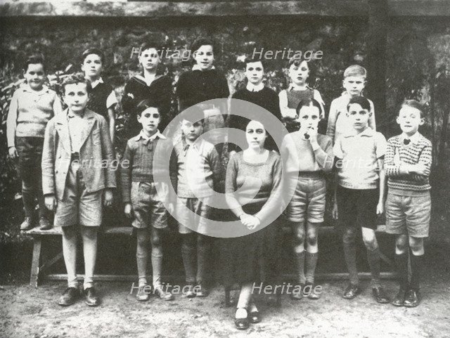 Georgy Efron among his schoolfellows, 1930s.